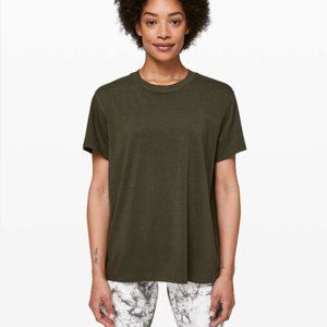 Lululemon All Yours Boyfriend Tee in Deep Olive size 6
